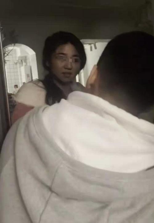 港星男吃瓜视频,揭秘娱乐圈幕后真相