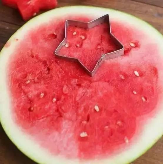 吃瓜一定要吐籽吗视频,揭秘瓜果食用奥秘