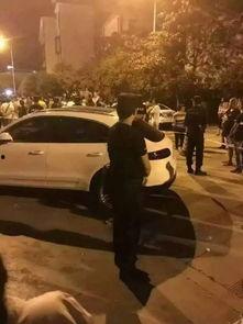 烟台孙某飞吃瓜视频,烟台街头一幕引发网友热议