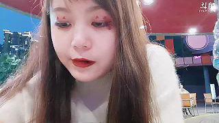 吃瓜视频解说主播有哪些,揭秘幕后英雄的精彩故事