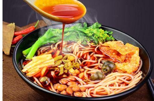 吃瓜学妹螺蛳粉视频,吃瓜学妹带你探秘螺蛳粉美食之旅