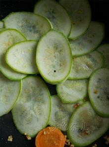 吃云南小瓜的视频播放,视频带你领略地道风味