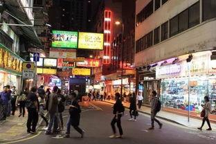 南京步行街吃瓜事件视频,一场引发热议的街头冲突瞬间